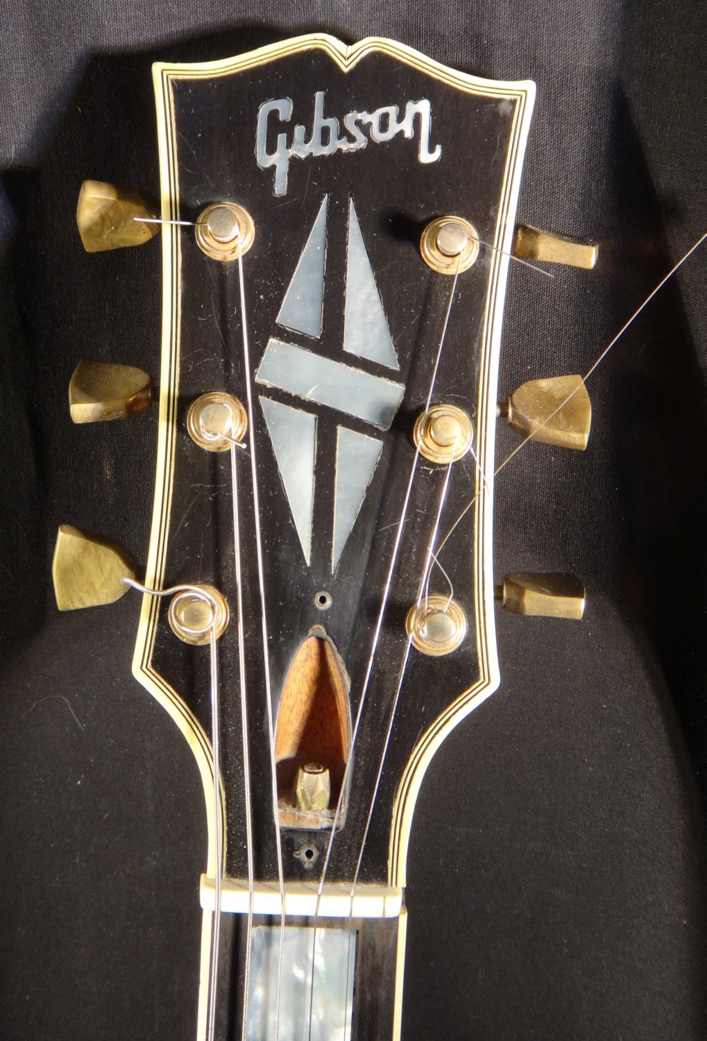 Guitar, Gibson, black beauty head